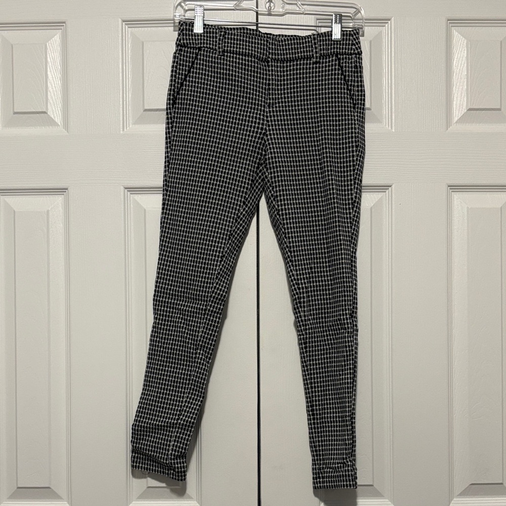 Checkered Cropped Pants